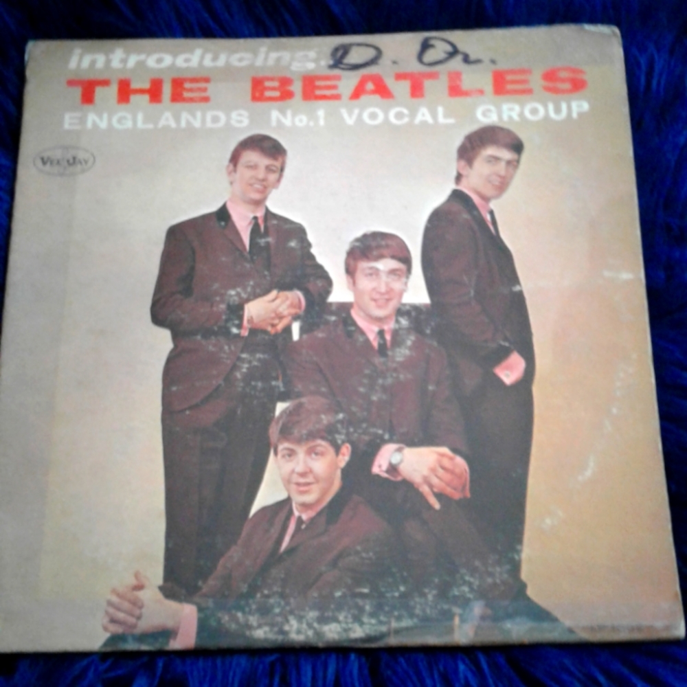VEE JAY.   INTRODUCING THE BEATLES